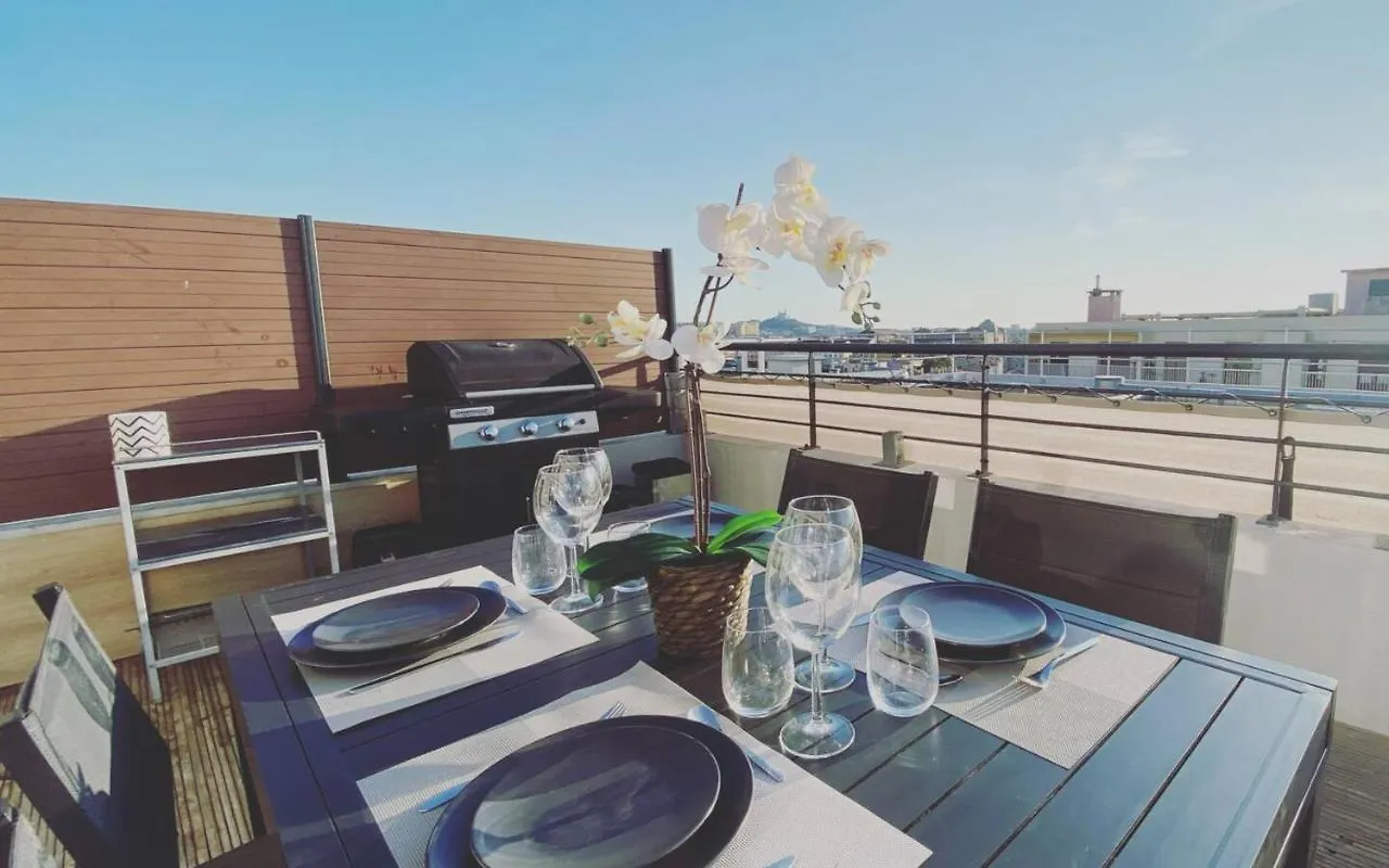 Apartment Appartement Rooftop Vue Mer By Weekome Marseille France